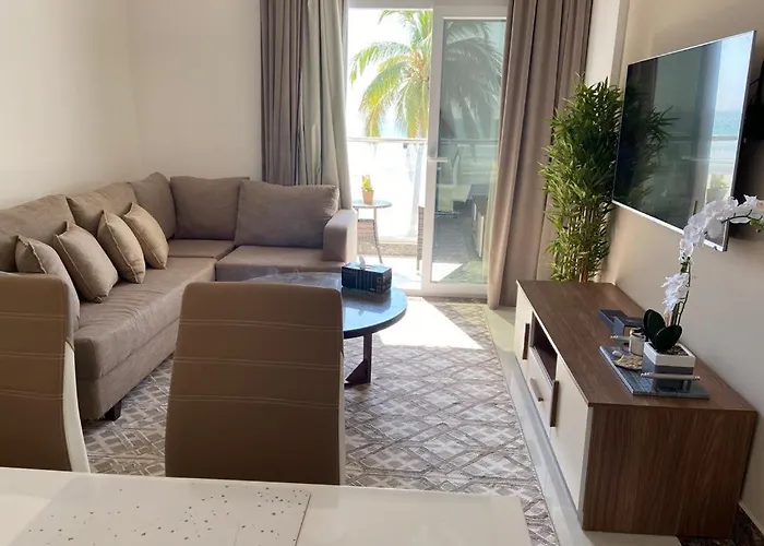 Lovely Beach Apartment